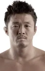 Ёсихиро Акияма