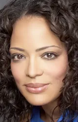 Луна Лорен Велес