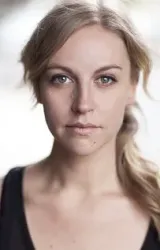 Кэйтлин Иннес Эдвардс