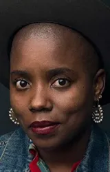 Яница Браво