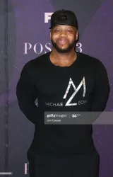 Майкл Роберсон