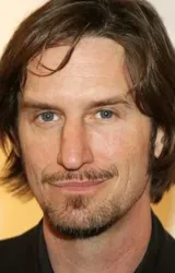 Рэй Маккиннон