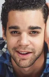 Дэвид Альварес